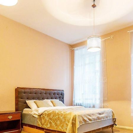 Apartment On Hutsulska 24H Electric Lviv Ngoại thất bức ảnh