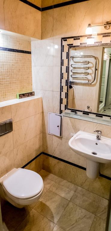 Apartment On Hutsulska 24H Electric Lviv Ngoại thất bức ảnh