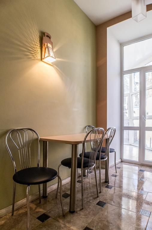 Apartment On Hutsulska 24H Electric Lviv Ngoại thất bức ảnh