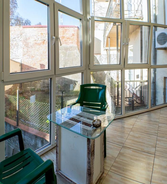 Apartment On Hutsulska 24H Electric Lviv Ngoại thất bức ảnh